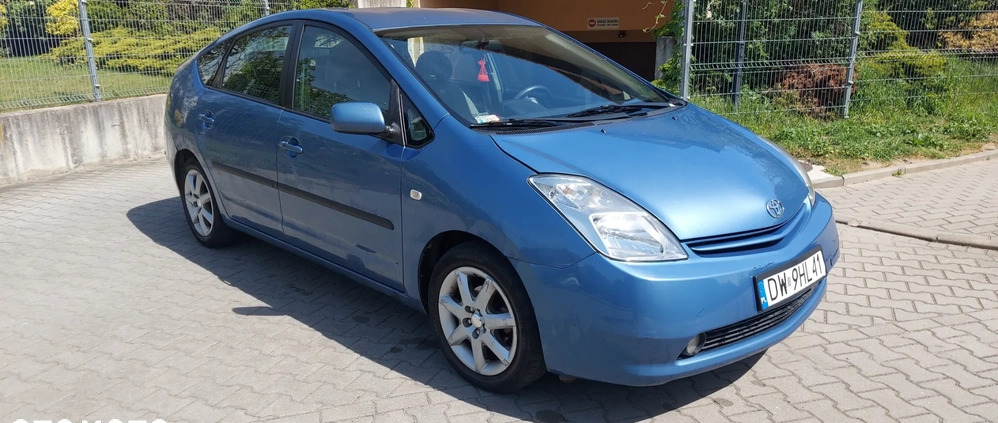 Toyota Prius cena 17000 przebieg: 245678, rok produkcji 2005 z Wrocław małe 106